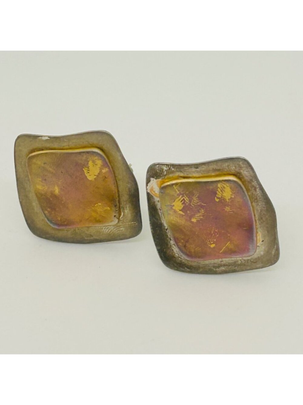 Modernist Clip-on Earrings Metal Bi-Tone Silver and Gold Tone Brutalist Vintage